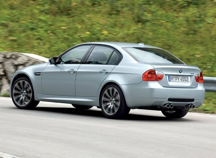 Фото BMW M3 седан, модельный ряд 2008 г