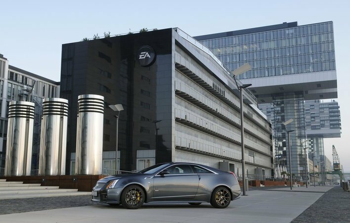 Фото Cadillac CTS-V Coupe купе, модельный ряд 2010 г