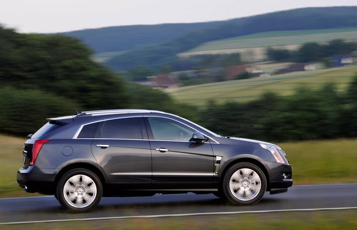 Фото Cadillac SRX 5-дверный кроссовер, модельный ряд 2012 г