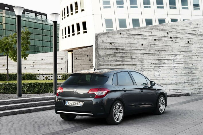 Фото Citroen C4 5-дверный хэтчбек, модельный ряд 2010 г