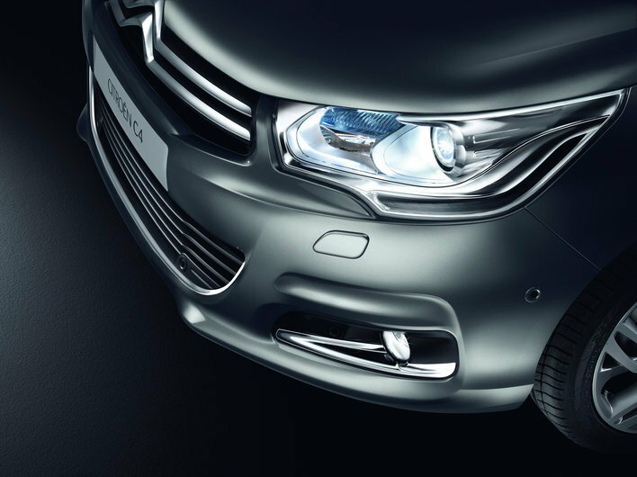 Фото Citroen C4 5-дверный хэтчбек, модельный ряд 2010 г