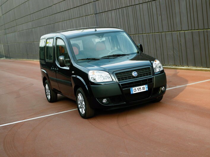 Фото FIAT Doblo Panorama минивэн, модельный ряд 2005 г