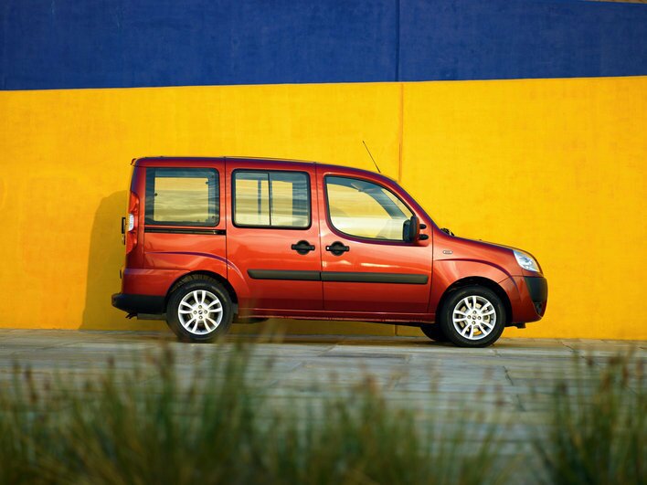 Фото FIAT Doblo Panorama минивэн, модельный ряд 2005 г