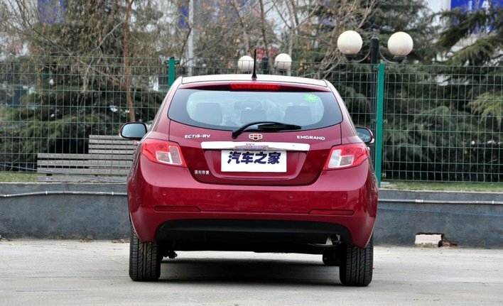 Фото Geely Emgrand 5-дверный хэтчбек, модельный ряд 2010 г