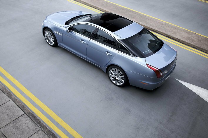 Фото Jaguar XJ седан, модельный ряд 2009 г