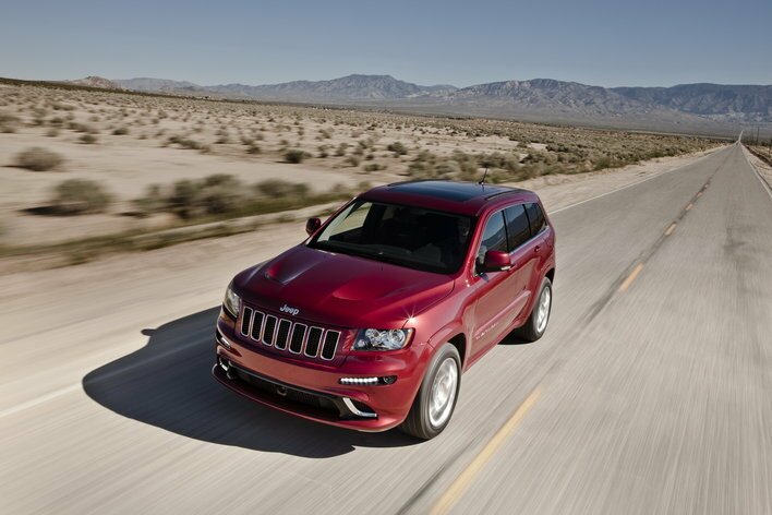 Фото Jeep Grand Cherokee SRT8 5-дверный внедорожник, модельный ряд 2011 г