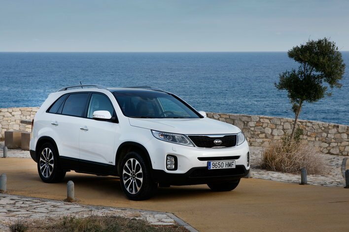 Фото KIA Sorento 5-дверный кроссовер, модельный ряд 2012 г