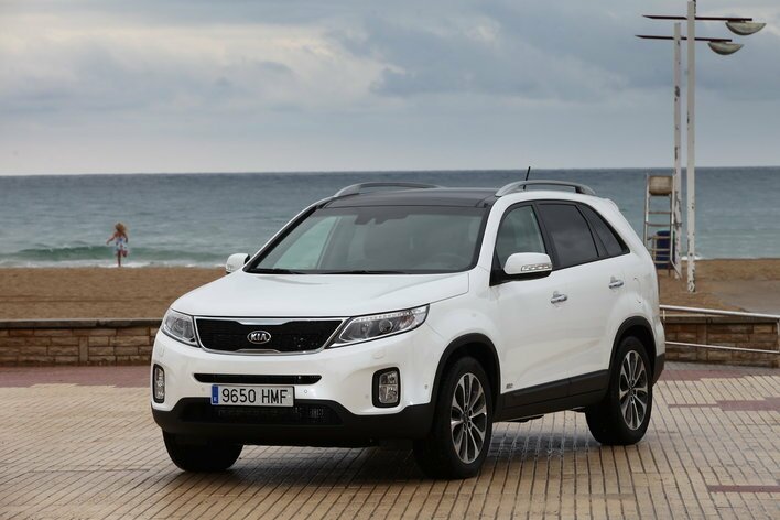 Фото KIA Sorento 5-дверный кроссовер, модельный ряд 2012 г