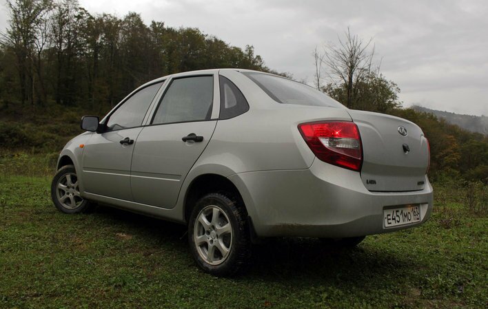 Фото Lada Granta седан, модельный ряд 2011 г