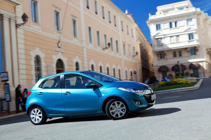 Фото Mazda 2 5-дверный хэтчбек, модельный ряд 2010 г