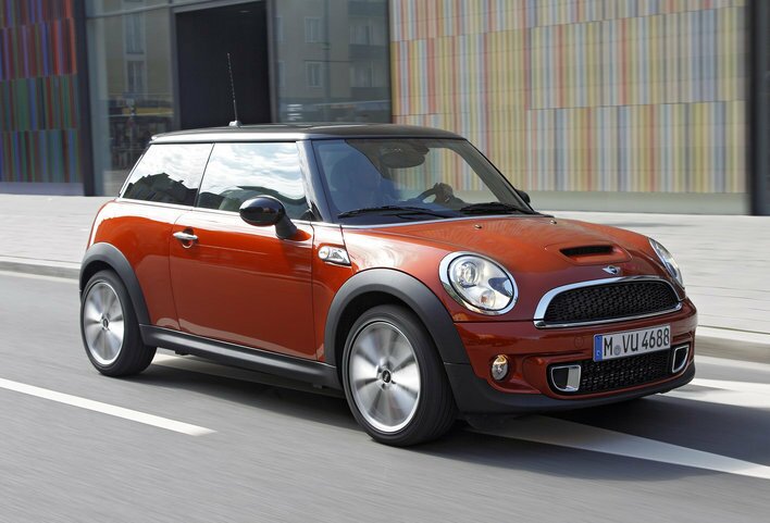 Фото MINI Cooper S 3-дверный хэтчбек, модельный ряд 2010 г