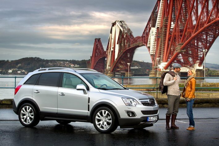 Фото Opel Antara 5-дверный кроссовер, модельный ряд 2011 г