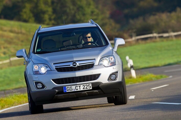 Фото Opel Antara 5-дверный кроссовер, модельный ряд 2011 г