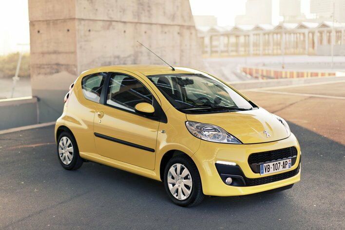 Фото Peugeot 107 3-дверный хэтчбек, модельный ряд 2012 г