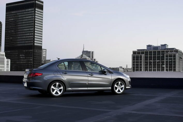 Фото Peugeot 408 седан, модельный ряд 2012 г