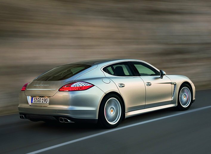 Фото Porsche Panamera Turbo 5-дверный хэтчбек, модельный ряд 2009 г