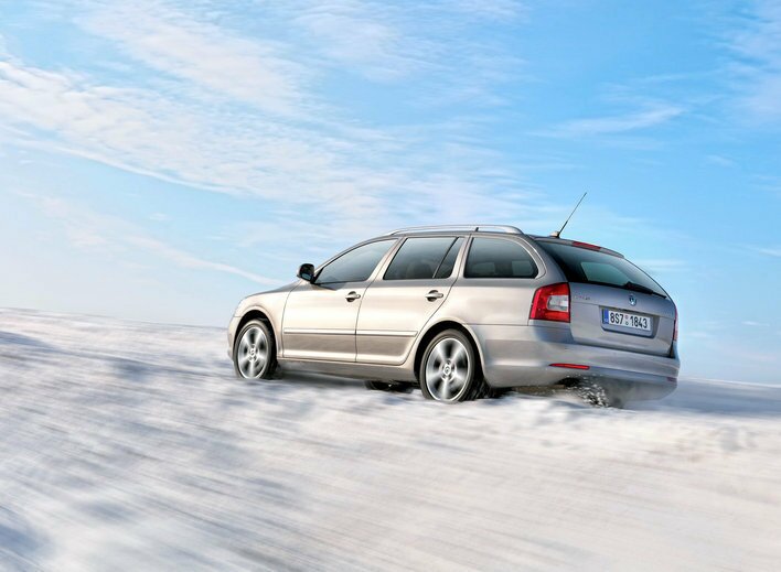 Фото Skoda Octavia Combi универсал, модельный ряд 2009 г