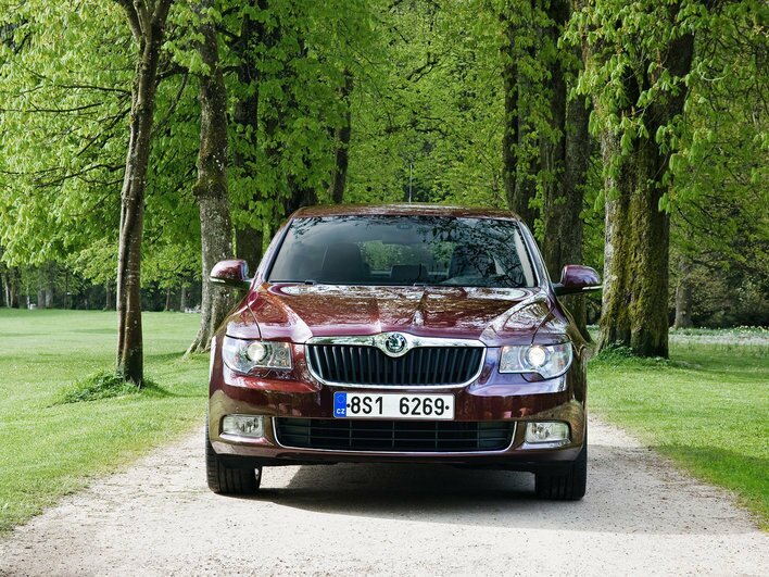 Фото Skoda Superb 5-дверный хэтчбек, модельный ряд 2008 г