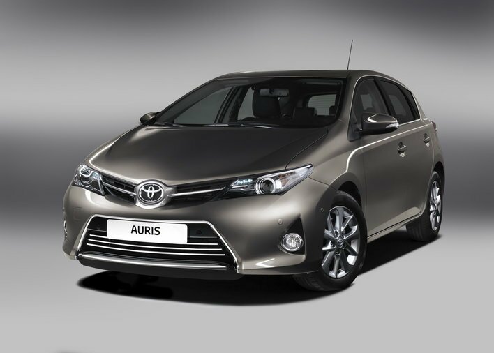 Фото Toyota Auris 5-дверный хэтчбек, модельный ряд 2012 г