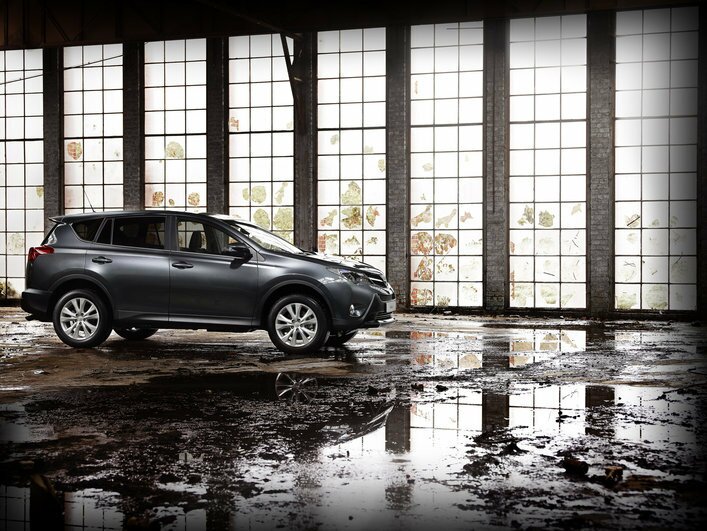 Фото Toyota RAV4 5-дверный кроссовер, модельный ряд 2013 г