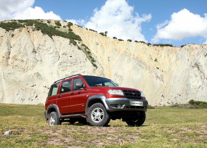 Фото UAZ Patriot 5-дверный внедорожник, модельный ряд 2012 г