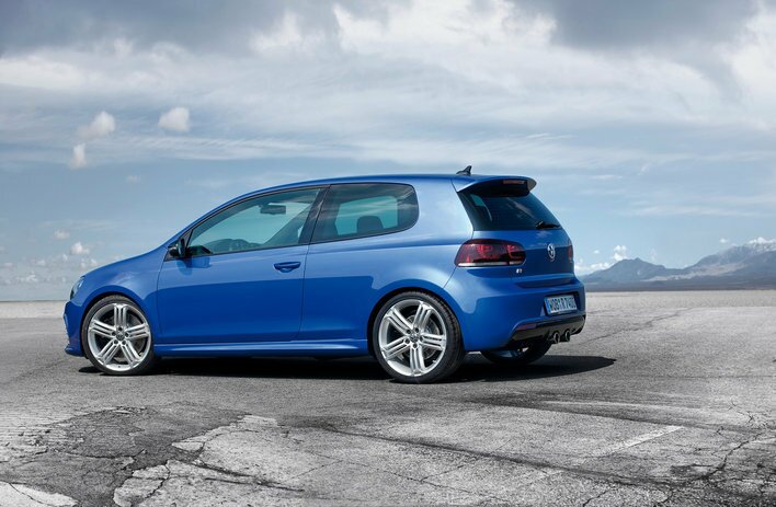 Фото Volkswagen Golf R 3-дверный хэтчбек, модельный ряд 2009 г