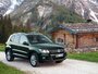 Volkswagen Tiguan 2011 5-дверный кроссовер