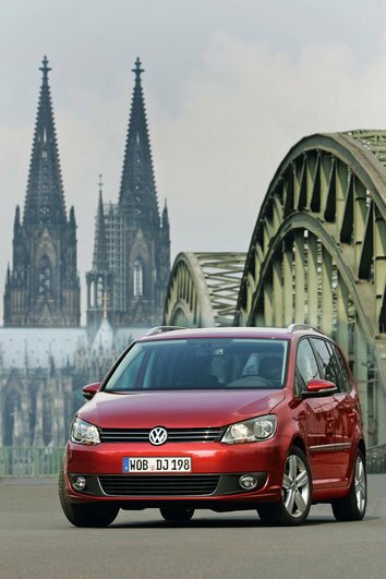 Фото Volkswagen Touran минивэн, модельный ряд 2010 г