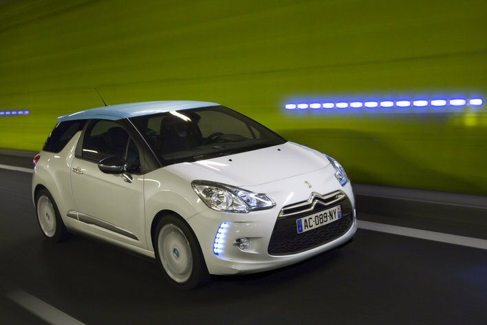 Фото Citroen DS3 3-дверный хэтчбек, модельный ряд 2010 г