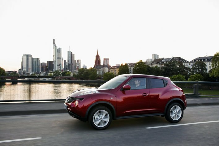 Фото Nissan Juke 5-дверный кроссовер, модельный ряд 2010 г